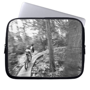 Aaron Rodgers mountainbikeåkning på Stairway till Laptop Sleeve
