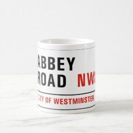Abbeyvägen, den London gatan undertecknar Kaffemugg