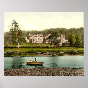 Abbotsford House från floden Tweed i Skottland Poster