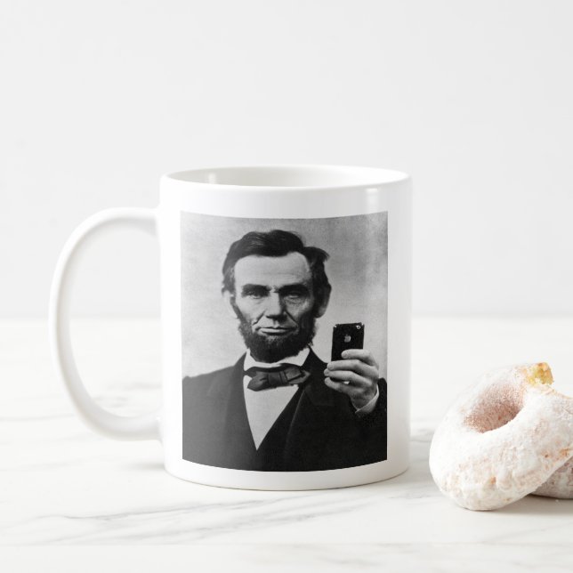 Abe Lincoln med Cell Mobil Kaffemugg (Med munk)