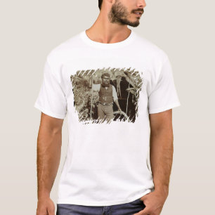 Aborigine med en bumerang, c.1860s (sepiafotoet) tee