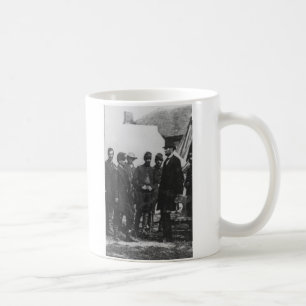 Abraham Lincoln på slagfält på Antietam Kaffemugg