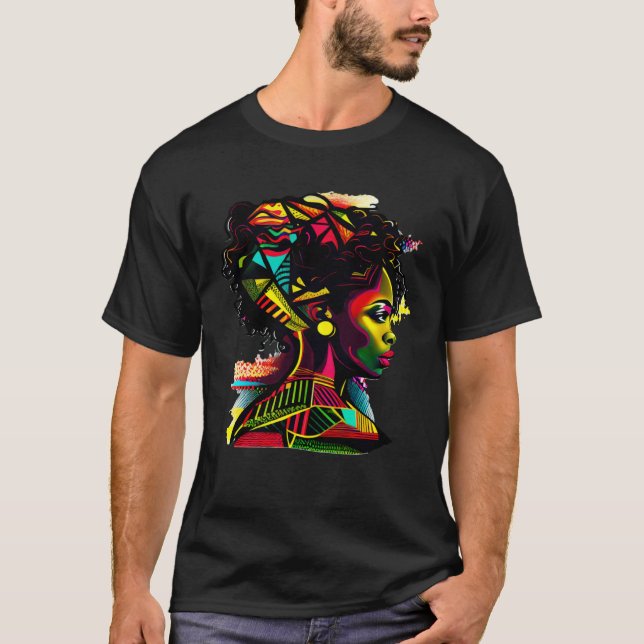 Abstract African Attire Beautiful Black Queen Colo T Shirt (Framsida)