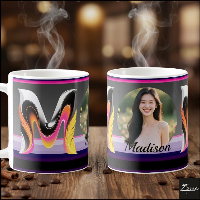 Abstract Fluid Letter M Neon Feather Kaffemugg (This is a sample design. There are several models to choose from, with the name and color changed.
)