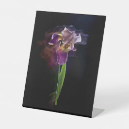 Abstract Iris Flower – Elegant Floral Art