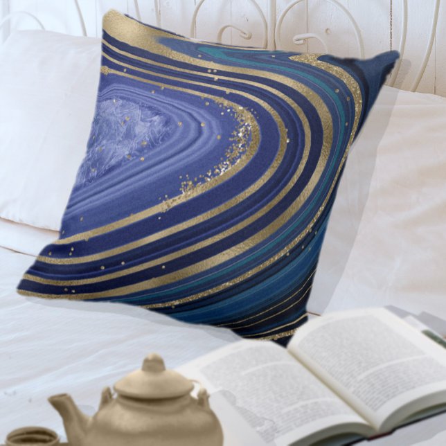 Abstrakt Agate V2 Midnight ID827 Kudde (Skapare uppladdad)