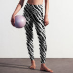 Abstrakt Animal Zebra Skin Black White Mönster Leggings<br><div class="desc">En abstrakt design inspirerade till zebrskinn i svart och vitt.</div>
