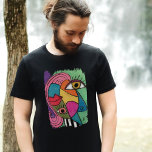 Abstrakt Ansikte Colorful Artsy Roligt Whimsical M T Shirt<br><div class="desc">Den här skarpa,  färgstarka designen skapades med min ursprungliga abstrakt kritpastellkonst som har en vismisk kubistisk design med stort öga och rött läppar i en konstnärlig,  levande rosa,  grönt,  blått,  gult,  lila modern färgblockdesign med en djärv,  skarp nyans av svart och vitt rand.</div>