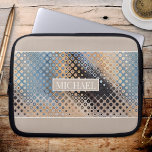 Abstrakt Art Glass Dots Tech Design Laptop sleeve<br><div class="desc">Ett modernt laptop sleeve med en abstrakt konst av glas mönster i blått,  grått och beige. Det översta och grund-solområdet är valfritt,  liksom text- och textbakgrunden.</div>