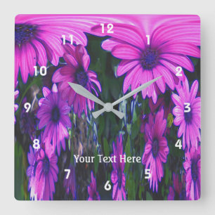 Abstrakt av Bright Rosa Daisy Flowers Fyrkantig Klocka