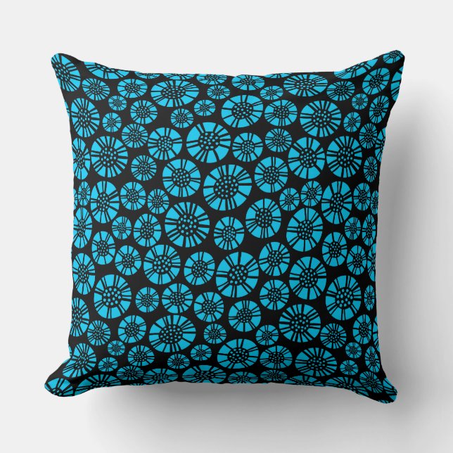 Abstrakt Flowers 031023 - Himlar Blue on Black Kudde (Framsida)
