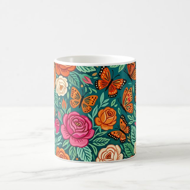 Abstrakt Folk Roses Fjärilar Kaffe Mugg (Center)