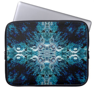 Abstrakt i blått och kricka. Några mjuka kanter Laptop Sleeve