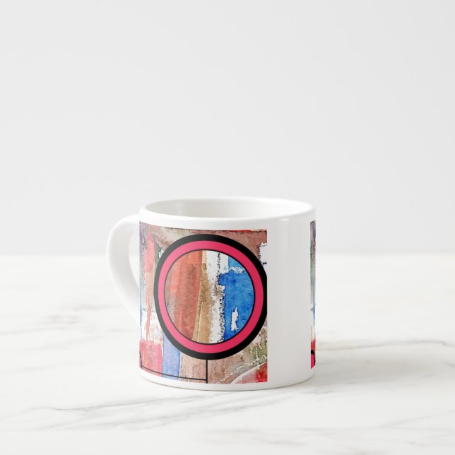 abstrakt konstcollage, blandat massmedia och espressomugg (Framsida vänster)