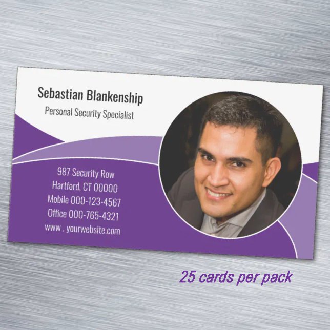 Abstrakt Lila Säkerhetsproffs Anpassad Foto Magnetiska Visitkort (Shades of purple and professional headshot business card magnet.)