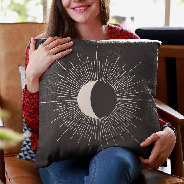 Abstrakt Måne Burst Eclipse Kudde (Skapare uppladdad)