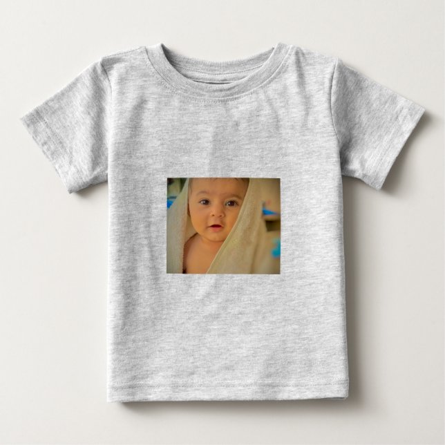 Abstrakt Minimal Ansiktskonst T-Shirt Design (Framsida)