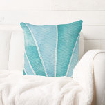 Abstrakt Sea Snäcka Tropical Beach Kudde<br><div class="desc">Snyggt,  kustbomull dekorativ kudde har en abstrakt vattenfärgsdesign för snäcka i havsblå och tropiska turkos. Perfekt för ett strandhus,  semesteruthyrning och sjömansdekanter.</div>