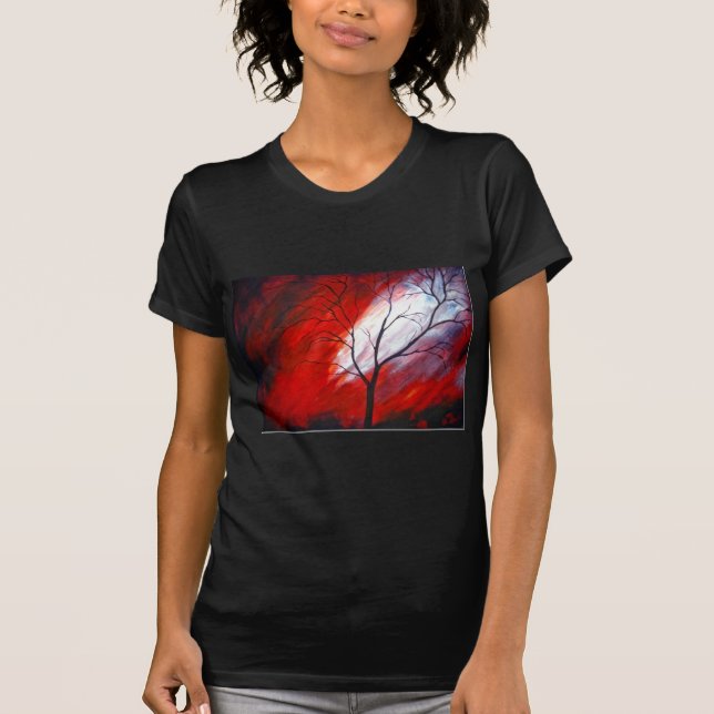 Abstrakt Träd och Röda Himlar Tee Shirt (Framsida)