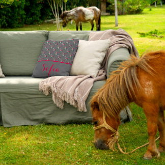 Abstrakt-triangeln mönster namn grått dekorativ ku kudde