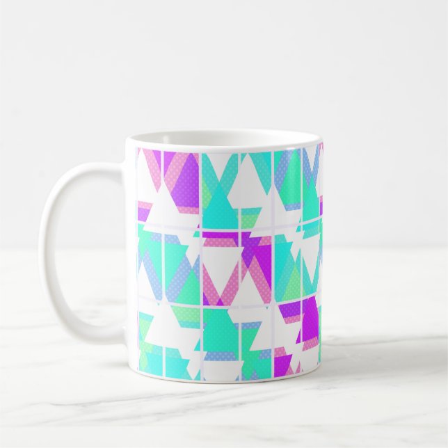 Abstrakta trianglar former geometriskt tryckmönste kaffemugg (Vänster)