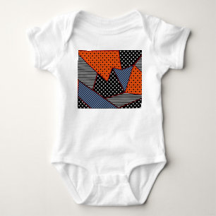 Abstraktens geometriska sammansättning: Orange Blu T Shirt