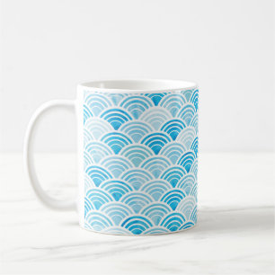 Abstraktens geometriska sömlösa mönster med blått kaffemugg