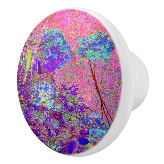 Abstraktens Lila och Blue Hydrangea med Magenta Knopp (Höger)