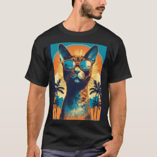 Abyssiniskt katt med solglasögon på tropisk strand t shirt