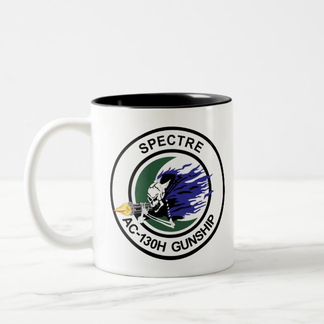 AC-130H Specter Gunship.PNG Två-Tonad Mugg (Vänster)