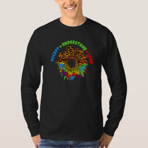 Acceptera insikten om Kärlek solrosautism T Shirt