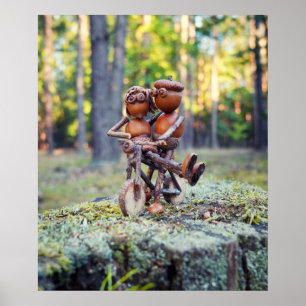Acorn Elf med sin tjej på cykeln poster