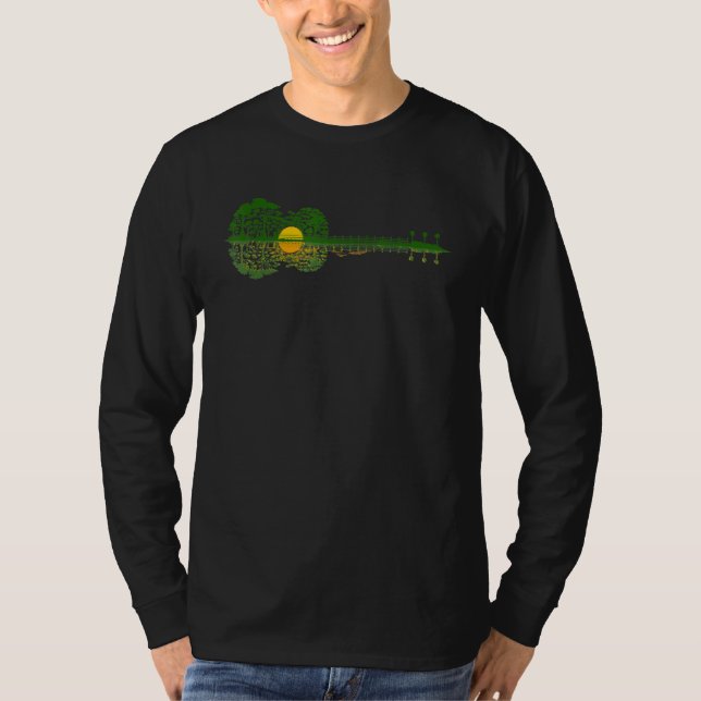 Acoustic Guitar liggande Sunset Reflection Music T Shirt (Framsida)