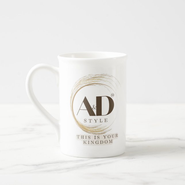 "AD Style – Det här är ditt kungarike" Premiumdesi Benporslin Mugg (Vänster)