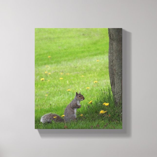 Adekvat ekorre i Grass Canvastryck (Framsida)