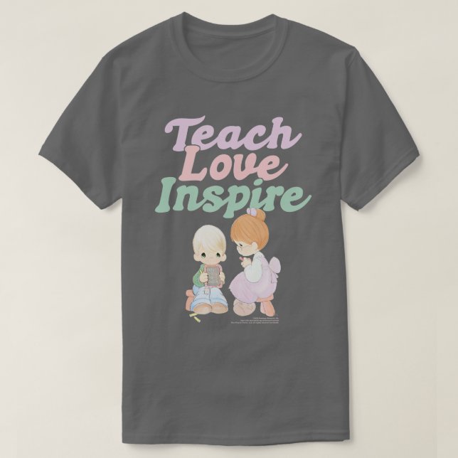 Ädelbara händelser Teach Kärlek Inspire Collegiate T Shirt (Design framsida)