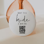 ADELLA Modern Bachelorette Köp en drink till Bride Knapp<br><div class="desc">Den här knappnålen för bachelorette har ett modernt handskrivet skript med texten "Köp en brud en drink". Redigera enkelt alla formuleringar och färg så att de stämmer överens med din händelse stil. Den här kommandoknappen är perfekt för möhippa eller bachelorette helg party. LÄGG TILL DIN QR-KOD: ・ Hämta din QR-kod...</div>