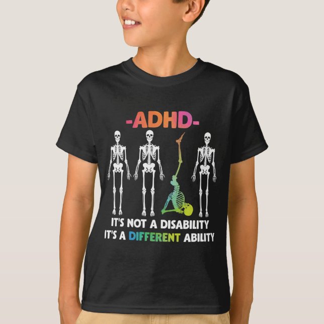 ADHD Ej funktionsnedsättning Skeleton med olika fö T Shirt (Framsida)