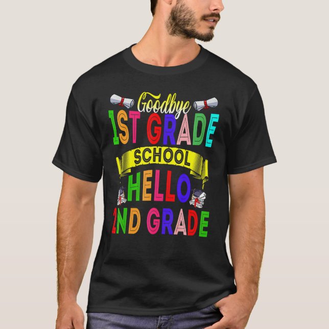 Adjö 1:a Klass Hej 2:a Klass-skolan Graduati T Shirt (Framsida)
