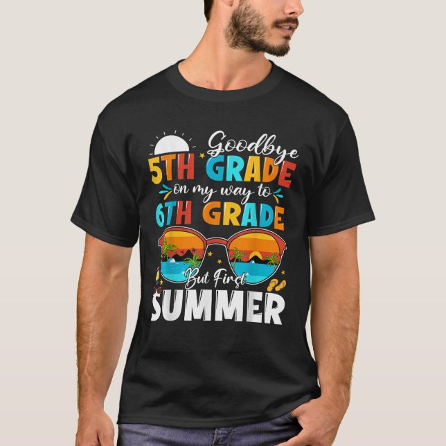 Adjö 5 Klass Studenten till 6e Klass Hej Su T Shirt (Framsida)