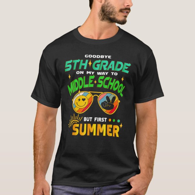 Adjö 5 Klass Studenten till 6e Klass Hej Su T Shirt (Framsida)