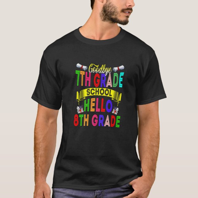Adjö 7:e Klass Hej 8 Klass 2022 Studenten T Shirt (Framsida)