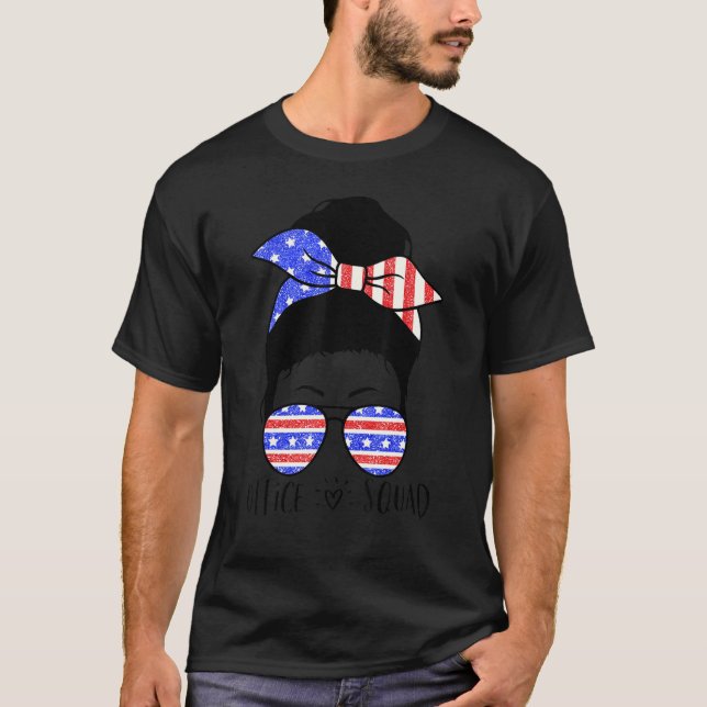 Administrationsassistenten för Office Squad Messy  T Shirt (Framsida)
