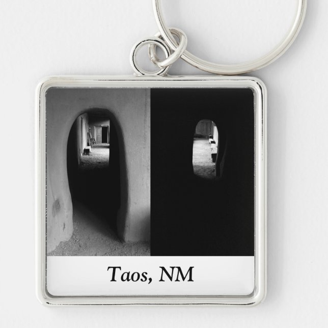 Adobe-korridor på Taos, NM-nyckelkedja Fyrkantig Silverfärgad Nyckelring (Framsidan)