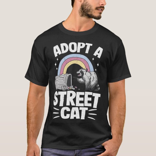 Adopt A Street Cat Rainbow Funny Raccoon Pullover T Shirt (Framsida)