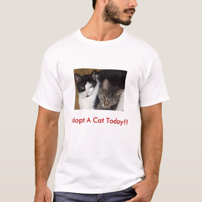 Adoptera en katt i dag!!  T-tröja T-shirt (Framsida)