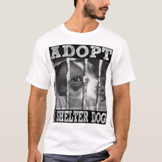 ADOPTERA en skyddhund T Shirt