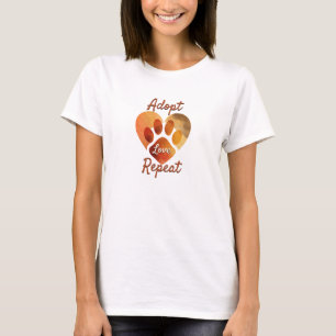 Adoptera Kärlek Upprepa Varm Jordnära Tass Konst T Shirt