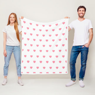 Adorable and cozy pink heart shaped blanket fleecefilt