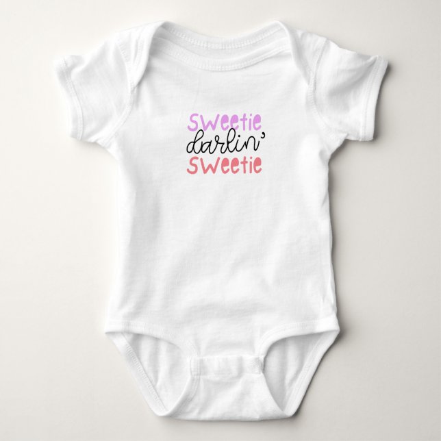 Adorable Baby Bodysuit with Sweet Saying T Shirt (Framsida)
